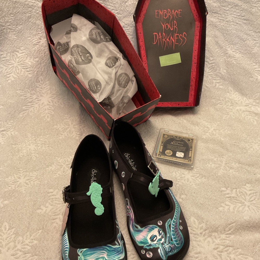 NIB Dark Chocolate Designs Skeleton Mermaids 9 mary jane flats coffin box cert.